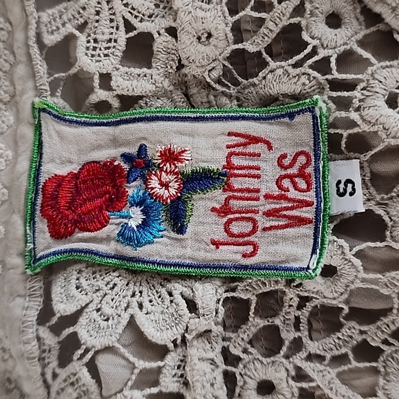 Johnny Was Beige Eyelet Embroidered Tan Dress Size Small - Picture 9 of 11